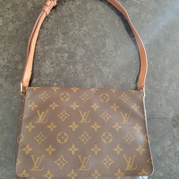 Louis Vuitton Handbags - 🔥FLASH SALE🔥💯Authentic Louis Vuitton 2000 Musette Tango Shoulder Bag